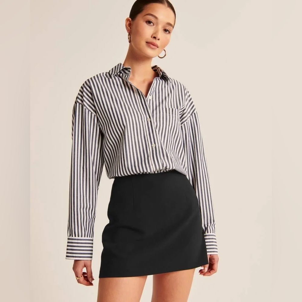 NWT Abercrombie Menswear Mini Skort in Black.